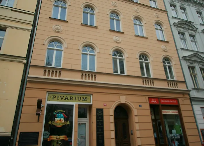 No. 19 Jaltská 3 Apartamento KLV